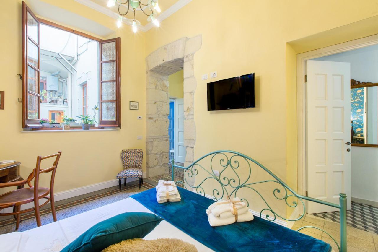 Jacaranda Bed and Breakfast Cagliari Buitenkant foto